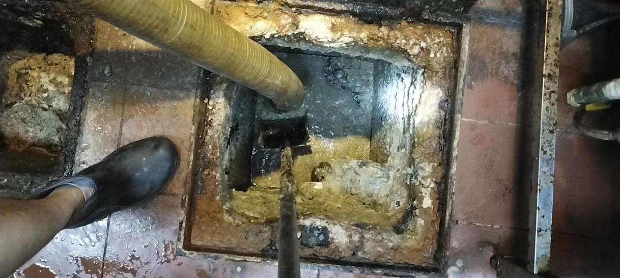 三道镇污水池清理一般都有毒气，怎么预防中毒呢？
